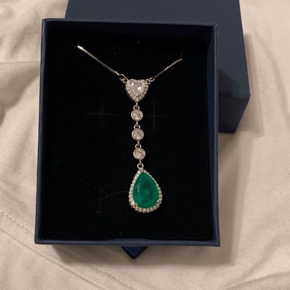 🌹Platinum Plated CZ Water Drop Pendant - Picture 3 of 8